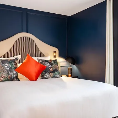 Residhome Opera Aparthotel 4*